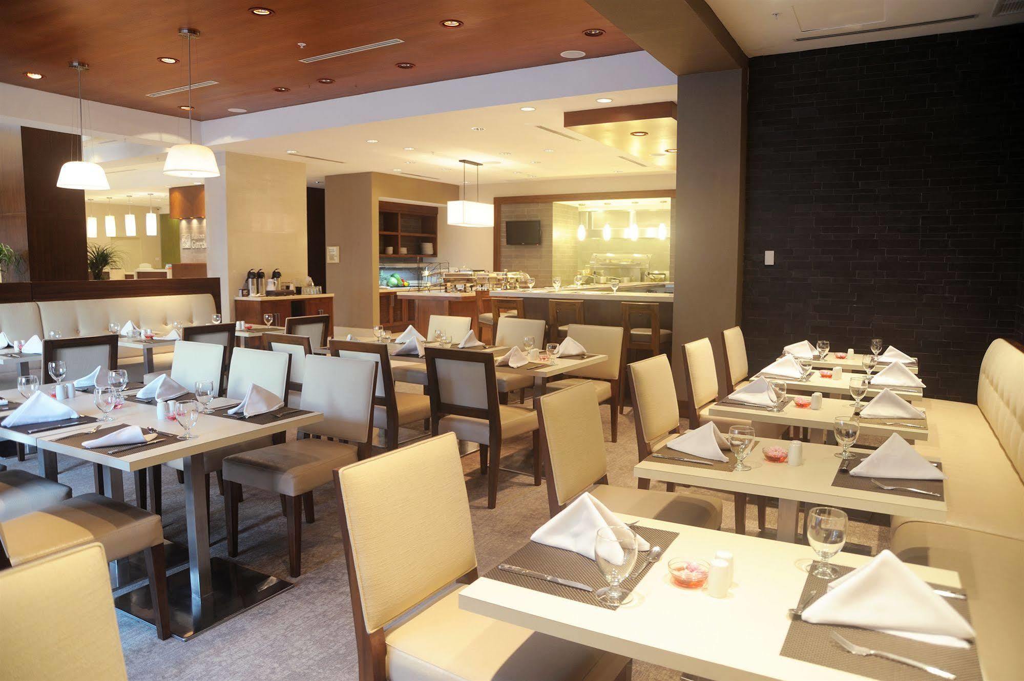 Hilton Garden Inn Panama City Downtown, Panama Ngoại thất bức ảnh