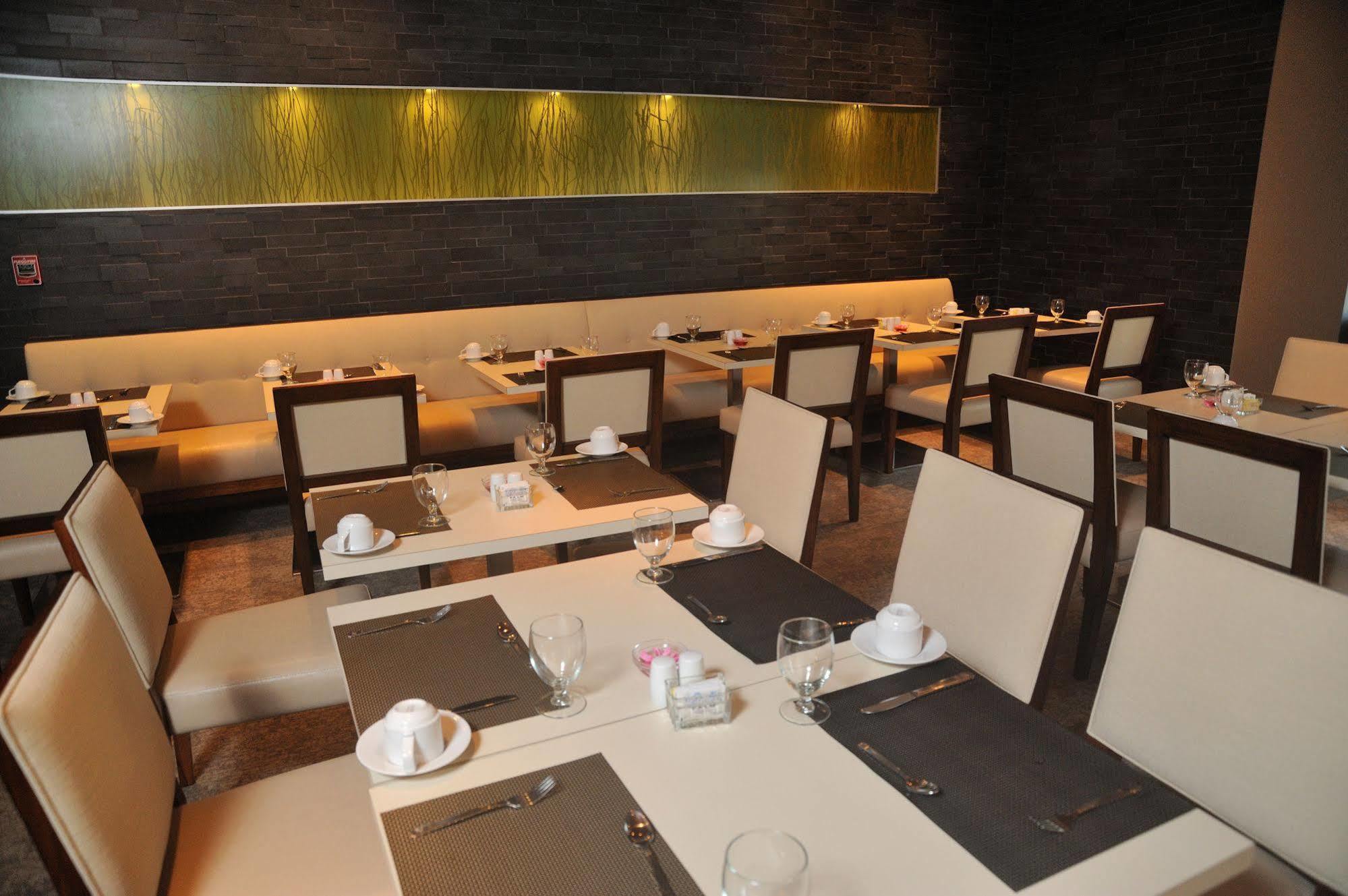 Hilton Garden Inn Panama City Downtown, Panama Ngoại thất bức ảnh