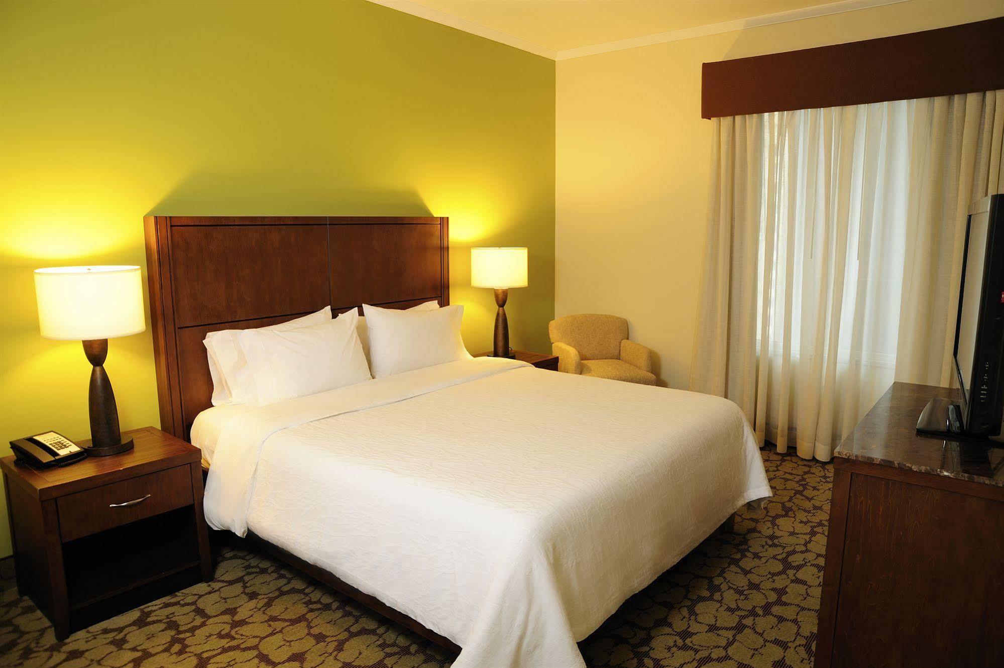 Hilton Garden Inn Panama City Downtown, Panama Ngoại thất bức ảnh